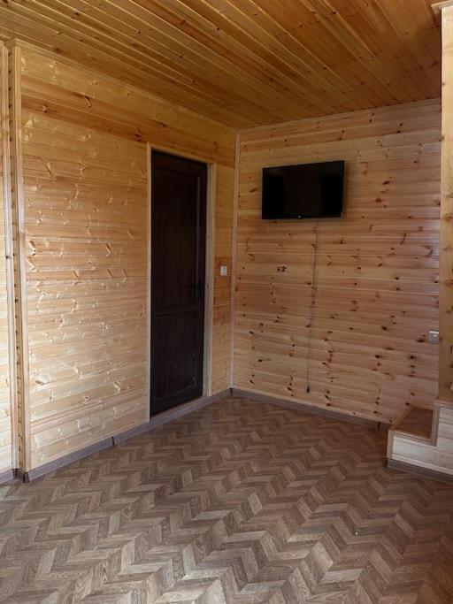 Вилла Andrias Wooden Hut Местия Экстерьер фото